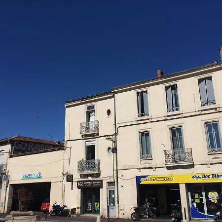 Apartment Off 2 *