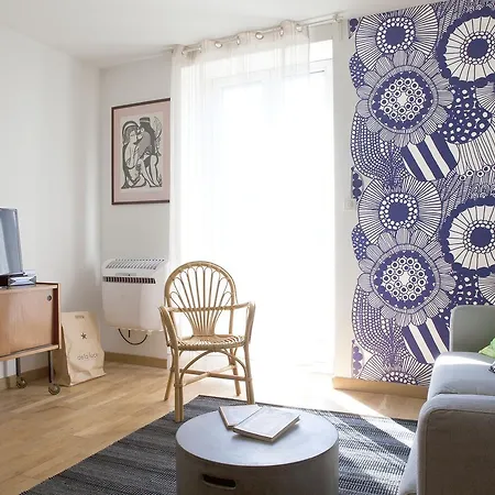 Apartment Off 2 *